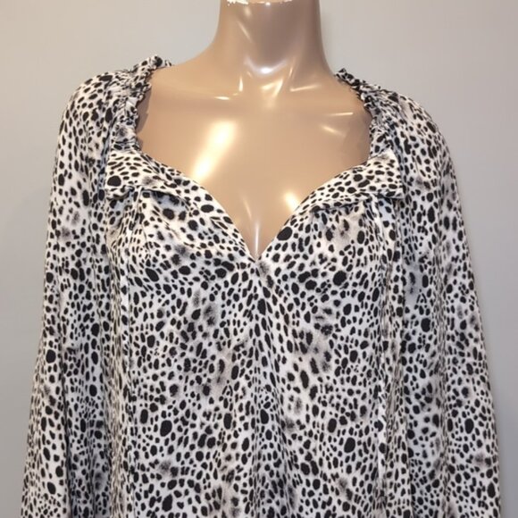 3/$20 A New Day Flowy Cheetah Print Blouse Smocked Keyhole Long Balloon Sleeve - Picture 10 of 14